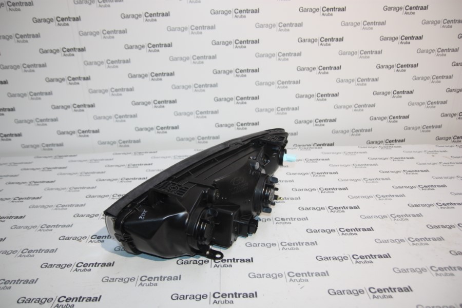 HEAD LAMP ELA RH