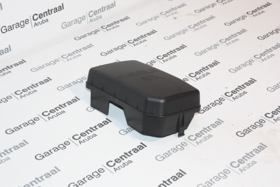 COVER GET FUSE BOX O/S