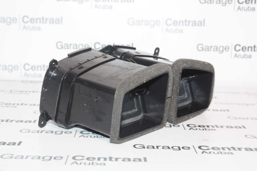 AC/NOZZLE SAN CENTER RH 