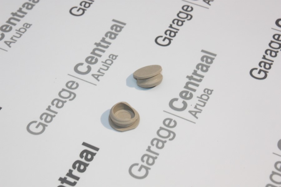 CAP ACC FR/DR RH GRIP RH 06- 