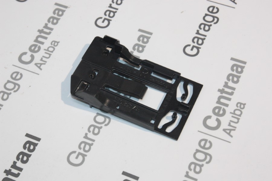 BRACKET CRA LH 13- 