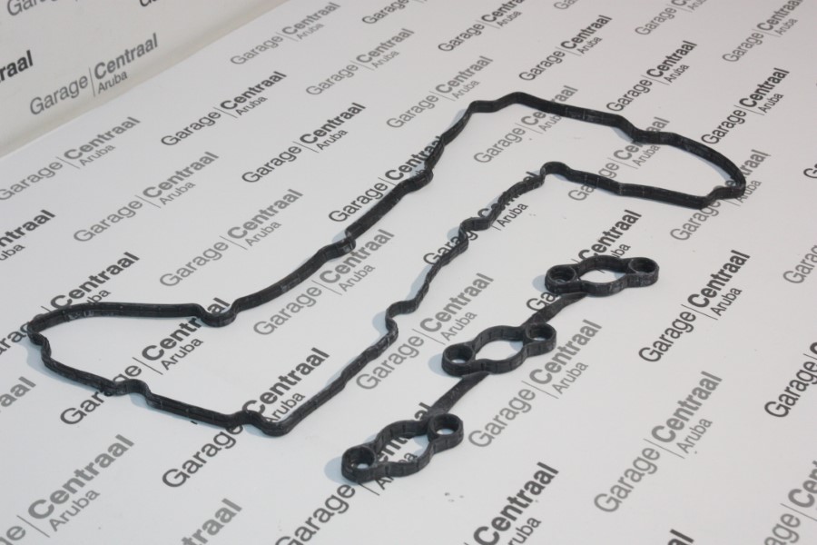VALVE COVER GASKET HYUNDAI SANTA FE LEFT HAND 11-