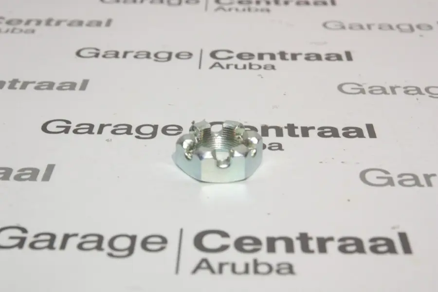 NUT H-100 HUB 04-