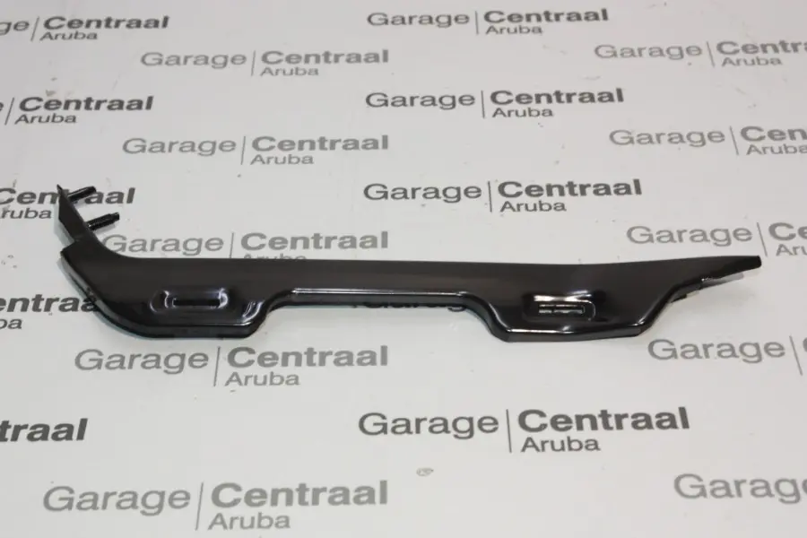 BRACKET ACCENT LEFT HAND  FRONT BUMPER 05-