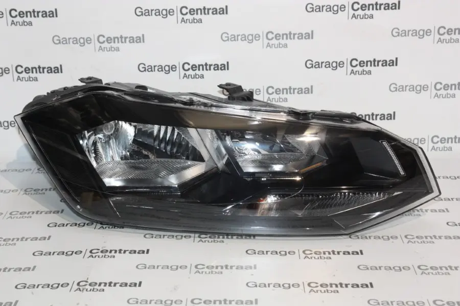 HEAD LAMP VIRTUS RIGHT HAND 20-