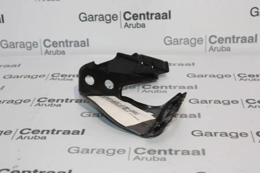 BRACKET VIRTUS RIGHT HAND  FRONT FENDER 20-
