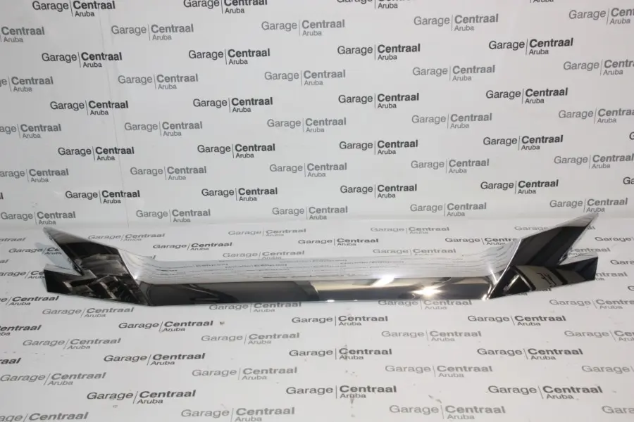 PIECE D-MAX RADIATOR OUTER LOWER GRILLE