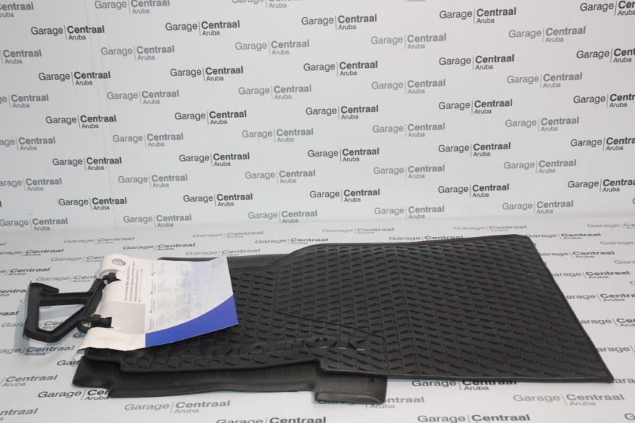 MAT-SET-AMAROK-FRONT 