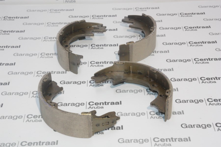 BRAKE SHOE HYUNDAI H100 04-