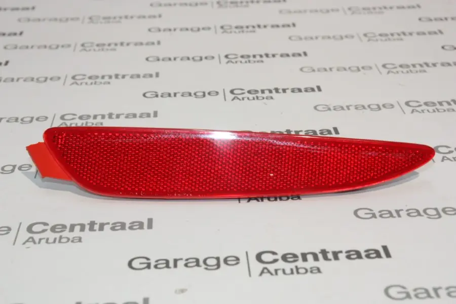 REFLECTOR I10 RIGHT HAND REAR 10-