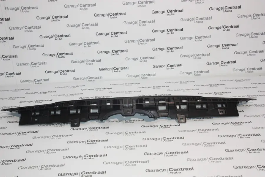 COVER I10 (GRAND) RADIATOR UPPER 24-