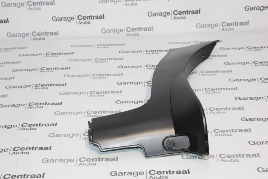 GARNISH STARIA LEFT HAND FENDER 21-