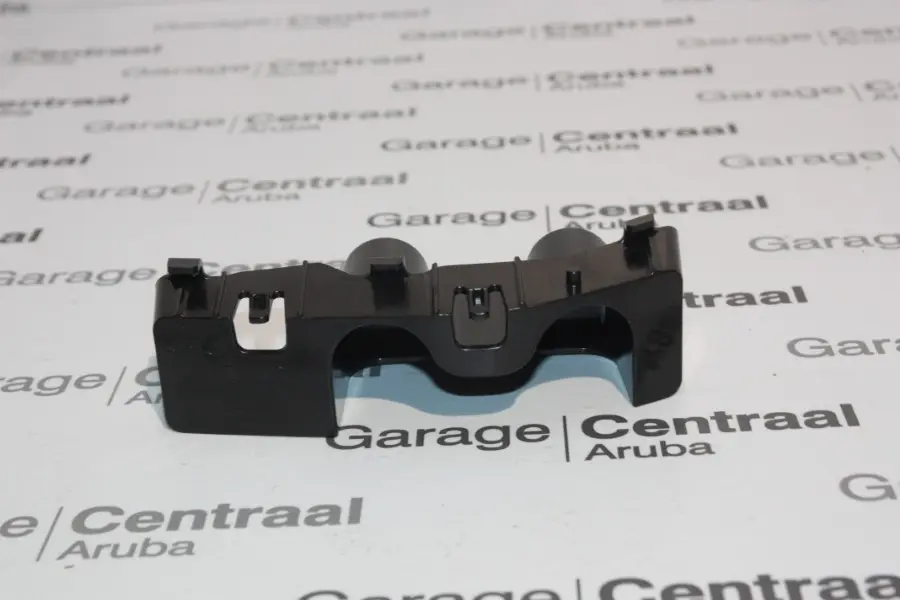 RETAINER MUX RIGHT HAND LOWER BUMPER 19-