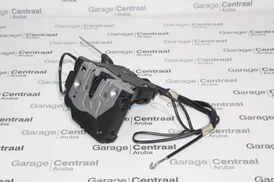 LOCK W203 LEFT HAND  FRONT DOOR