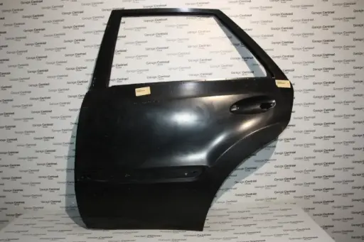 [1647300705] REAR/DOOR W164 LEFT HAND