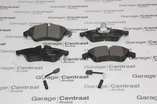 [0044205520] BRAKE/PADS W901 FRONT