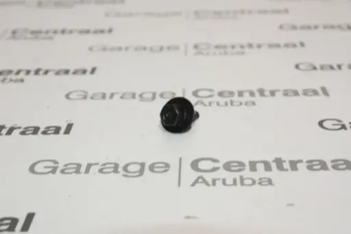 [813893M000] BOLT HYUNDAI