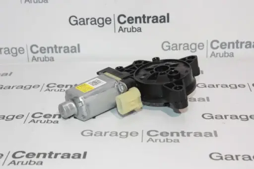 [82460CG000] WINDOWLIFTER MOTOR STARIA RIGHT HAND FRONT 22-
