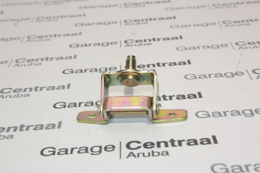 [797701C000] HINGE GET T/GATE 06- 