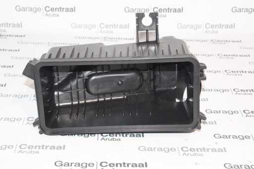 [281121C000] COVER GET AIRFILTER BOX LWR 