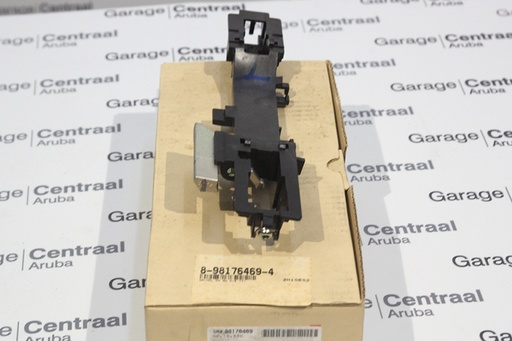 [8981764694] DOOR HANDLE DX RH O/S 17-