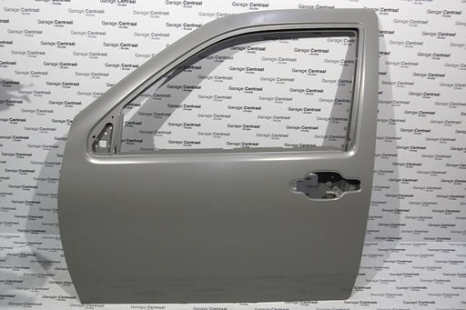 [8980432380] FRONT DOOR DX LH  04- CREW CAB