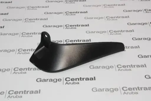 [86832CG000] MUDGUARD STARIA RIGHT HAND FRONT 22-